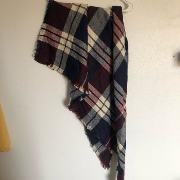 Plaid Scarf - Picture 2 of 3